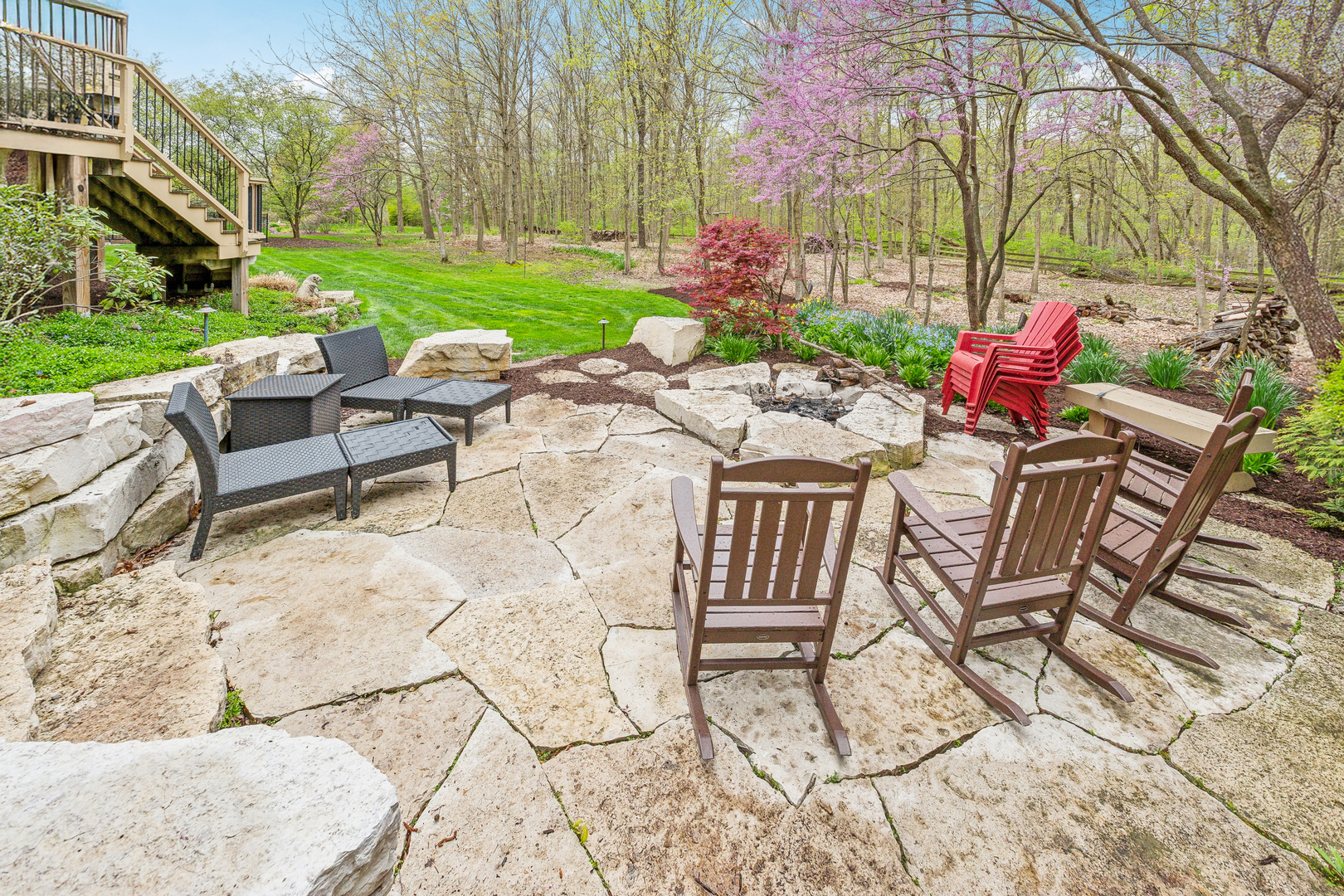 831 Alberosky Way