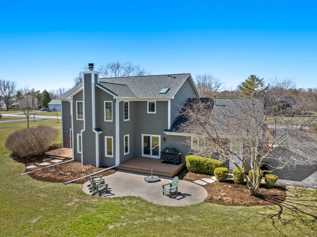 7N795 Cloverfield Circle