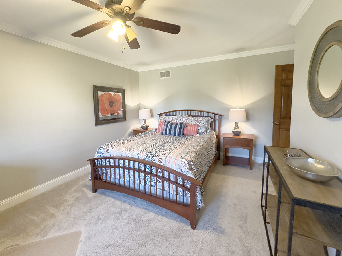 7N795 Cloverfield Circle