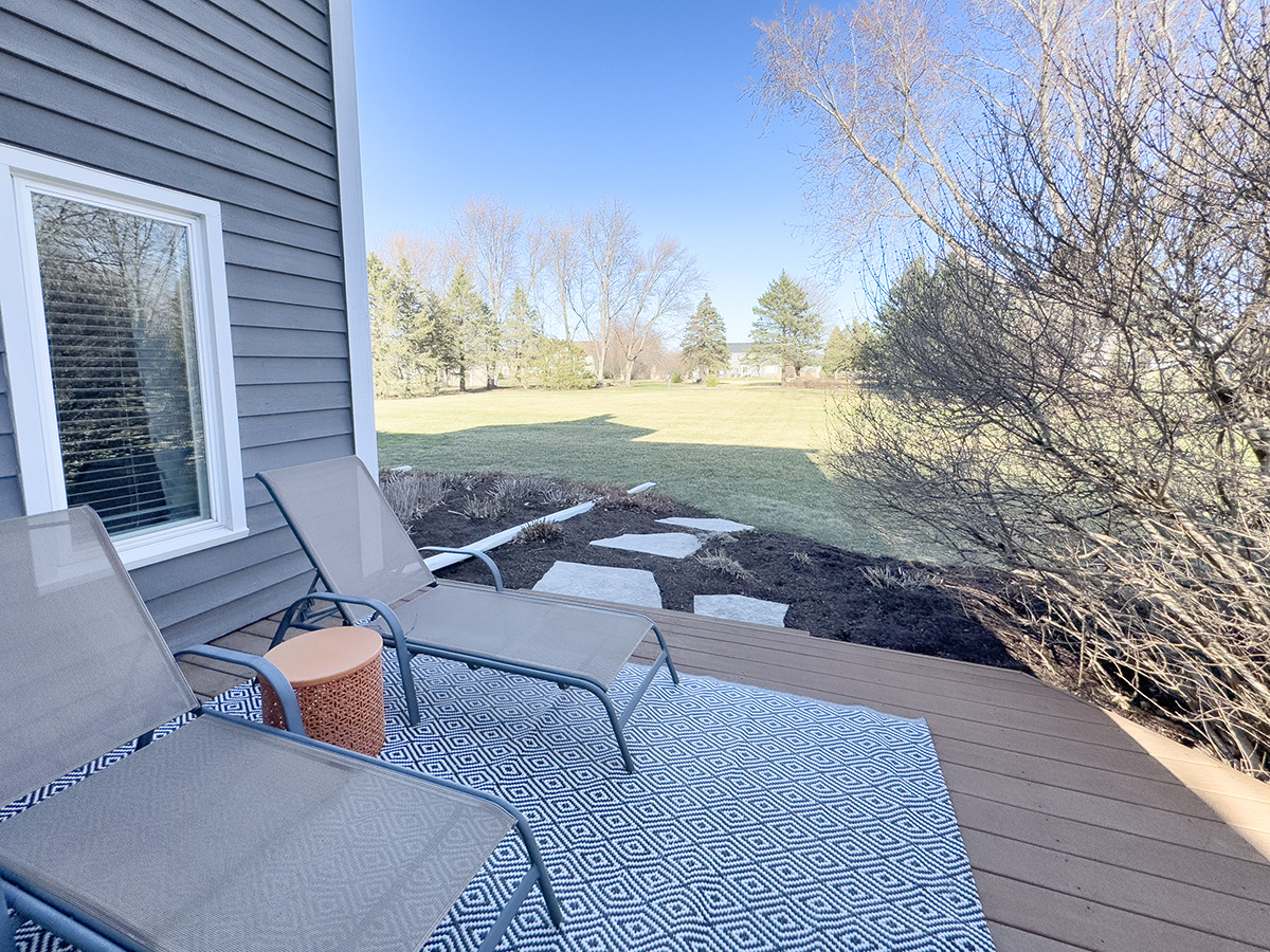 7N795 Cloverfield Circle
