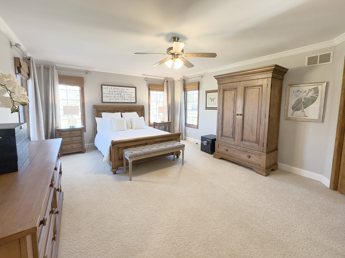 7N795 Cloverfield Circle