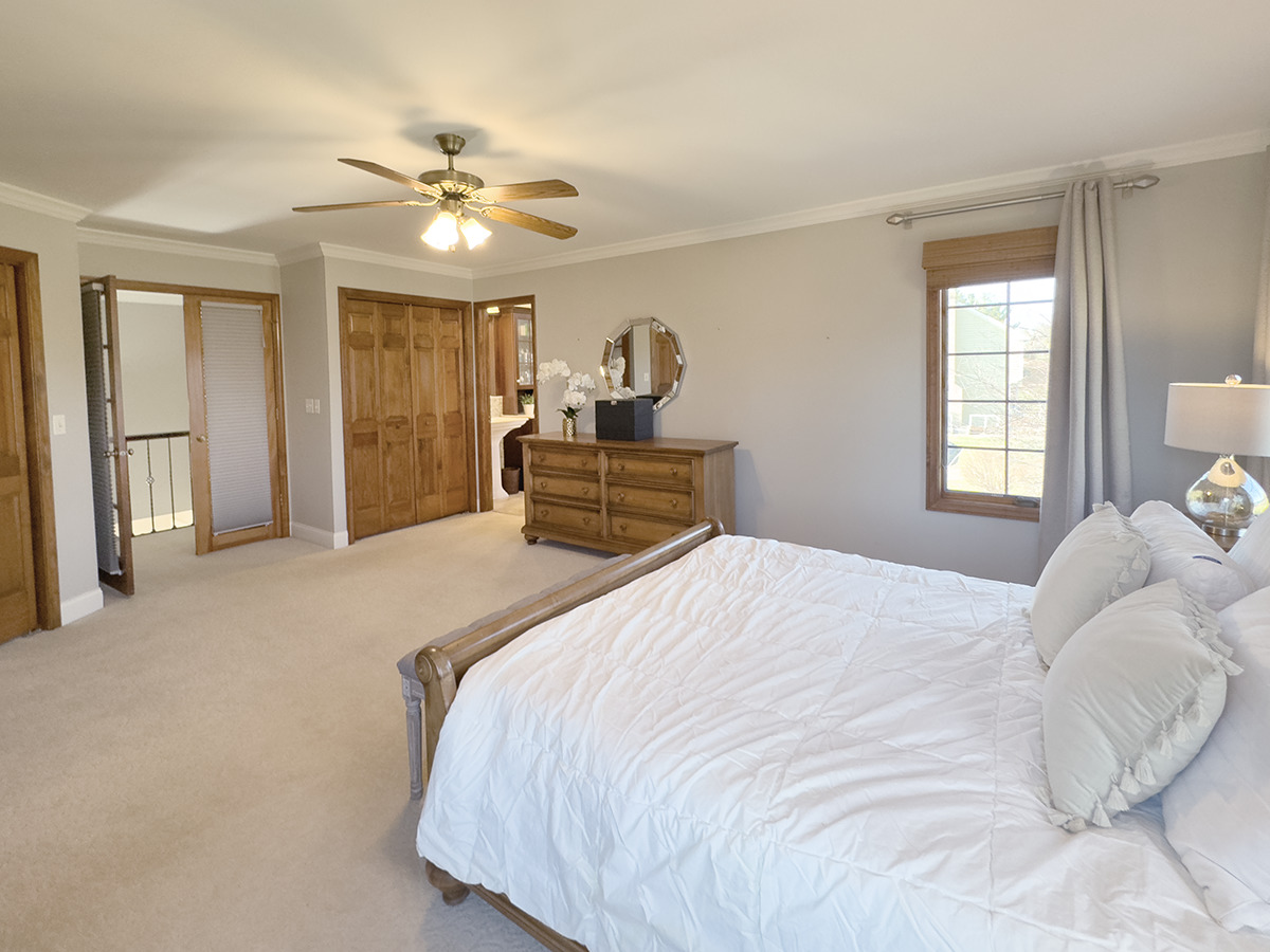 7N795 Cloverfield Circle