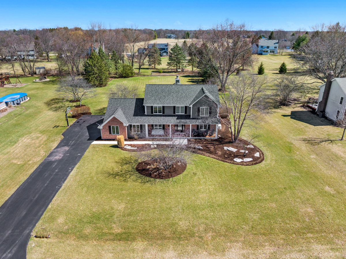 7N795 Cloverfield Circle