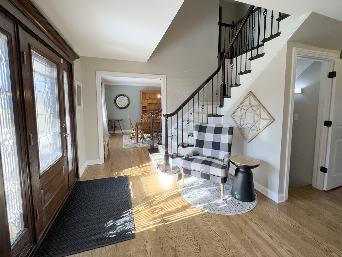 7N795 Cloverfield Circle