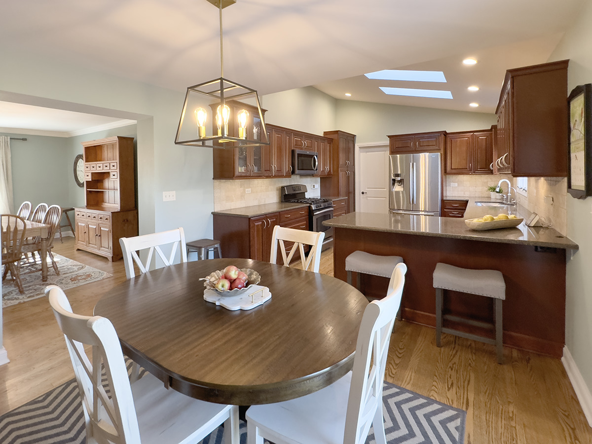 7N795 Cloverfield Circle