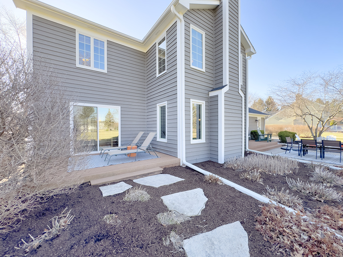 7N795 Cloverfield Circle