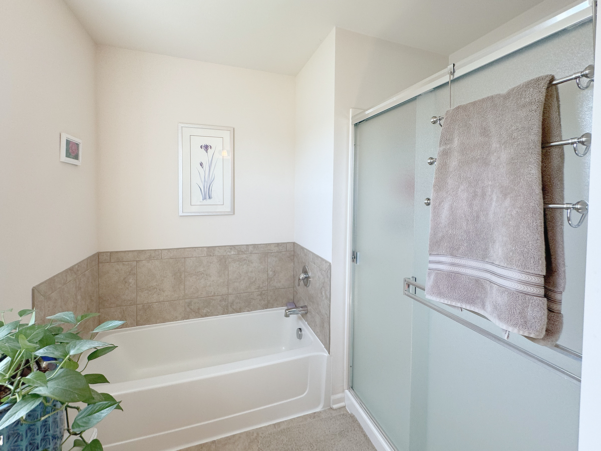 328 E Cloverlane Drive