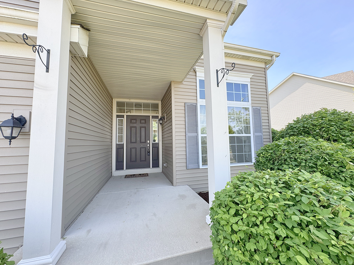 328 E Cloverlane Drive
