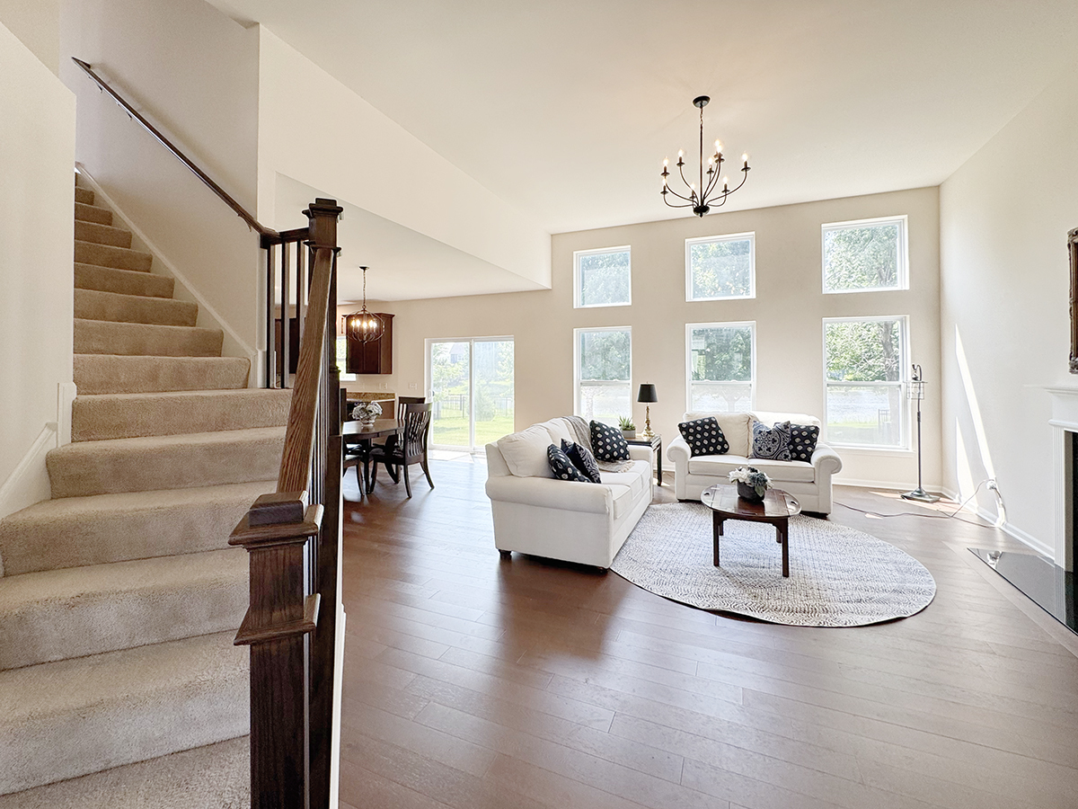 328 E Cloverlane Drive