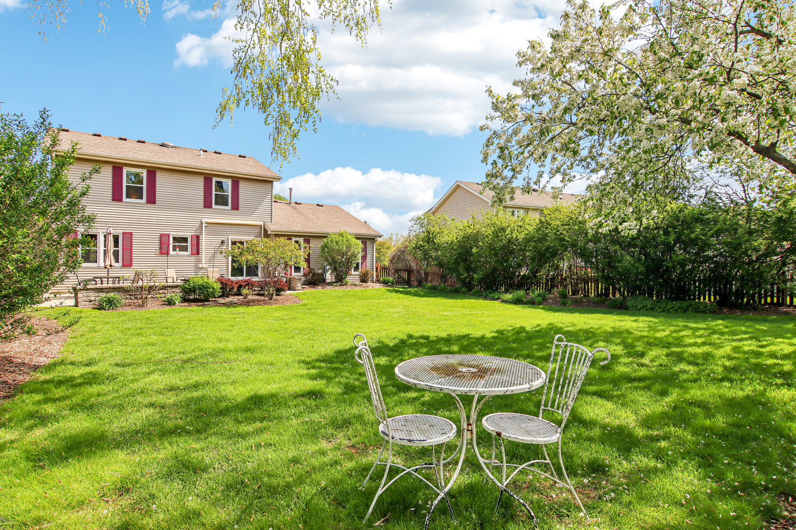 2825 Colonial Drive