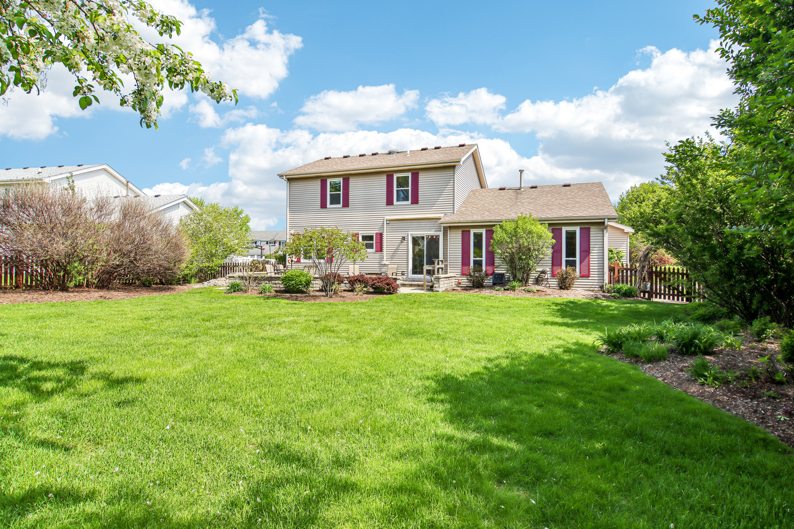 2825 Colonial Drive