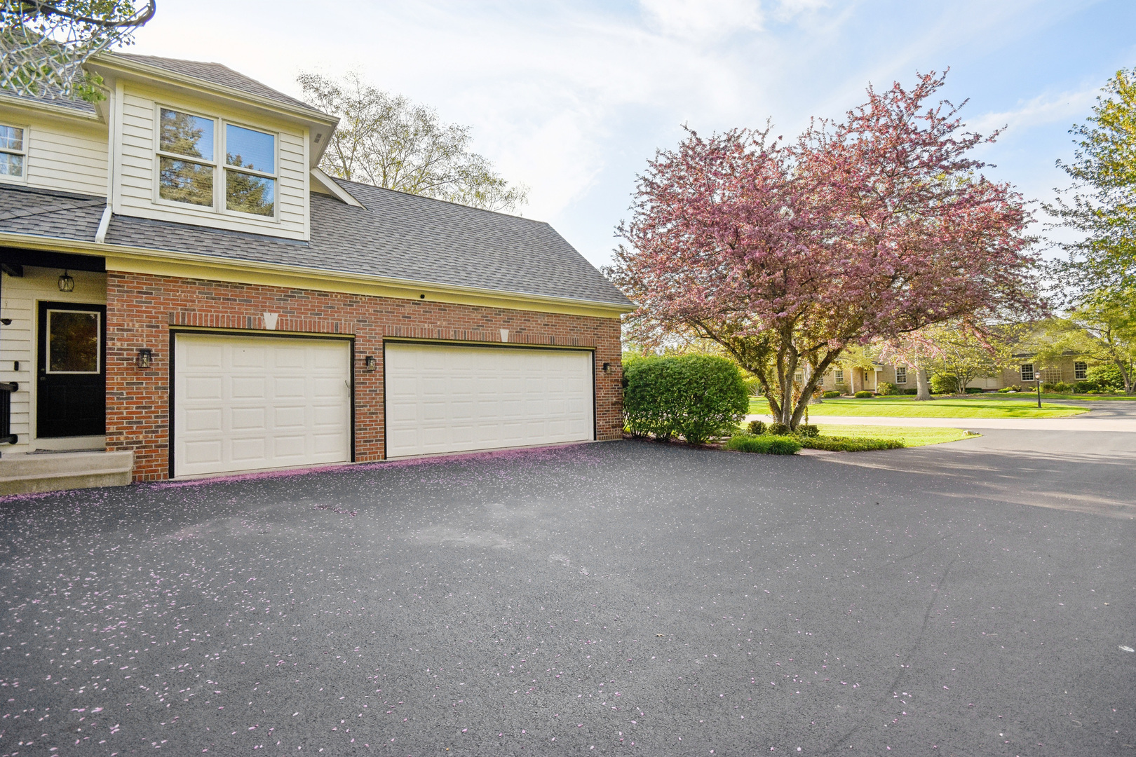 1514 Sunflower Drive S