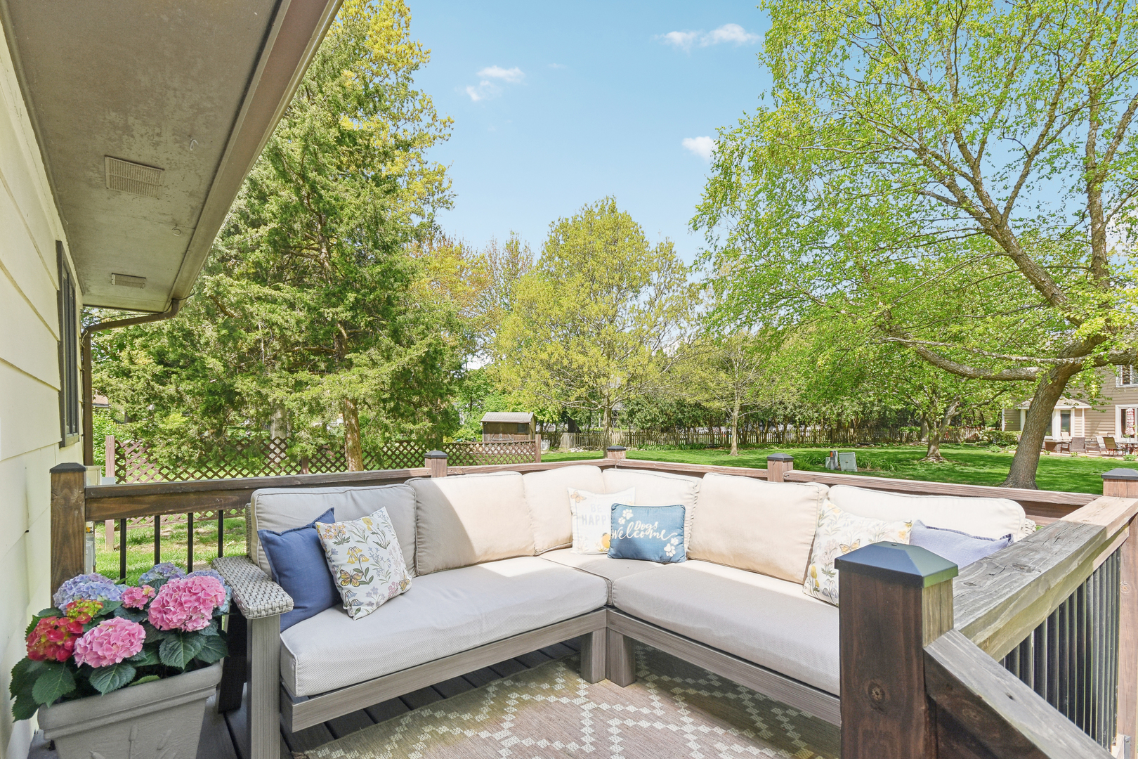 1932 Country Knoll Lane