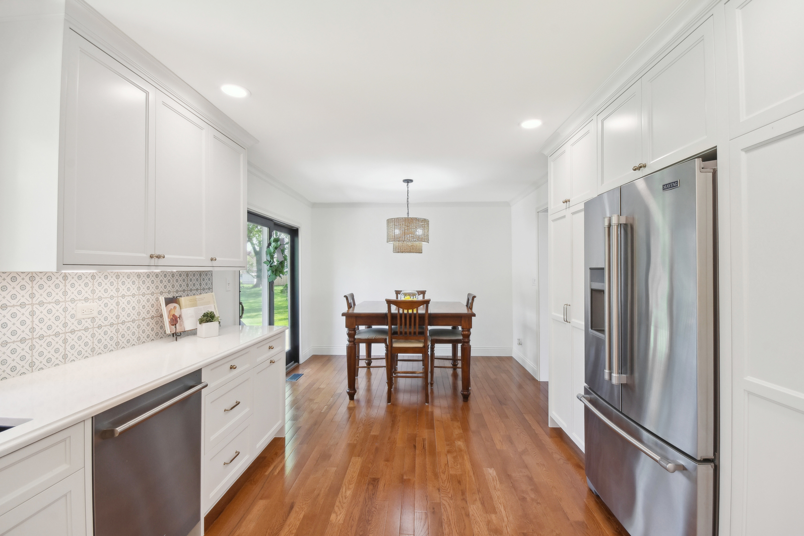 1932 Country Knoll Lane