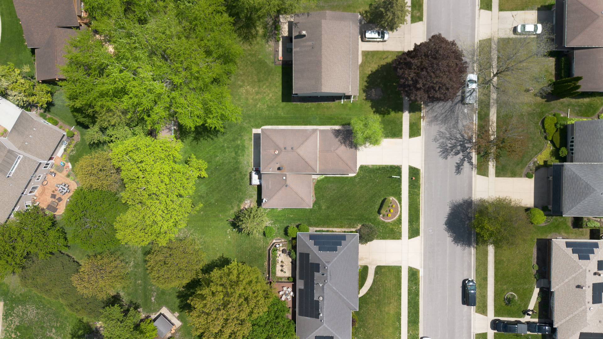 1932 Country Knoll Lane