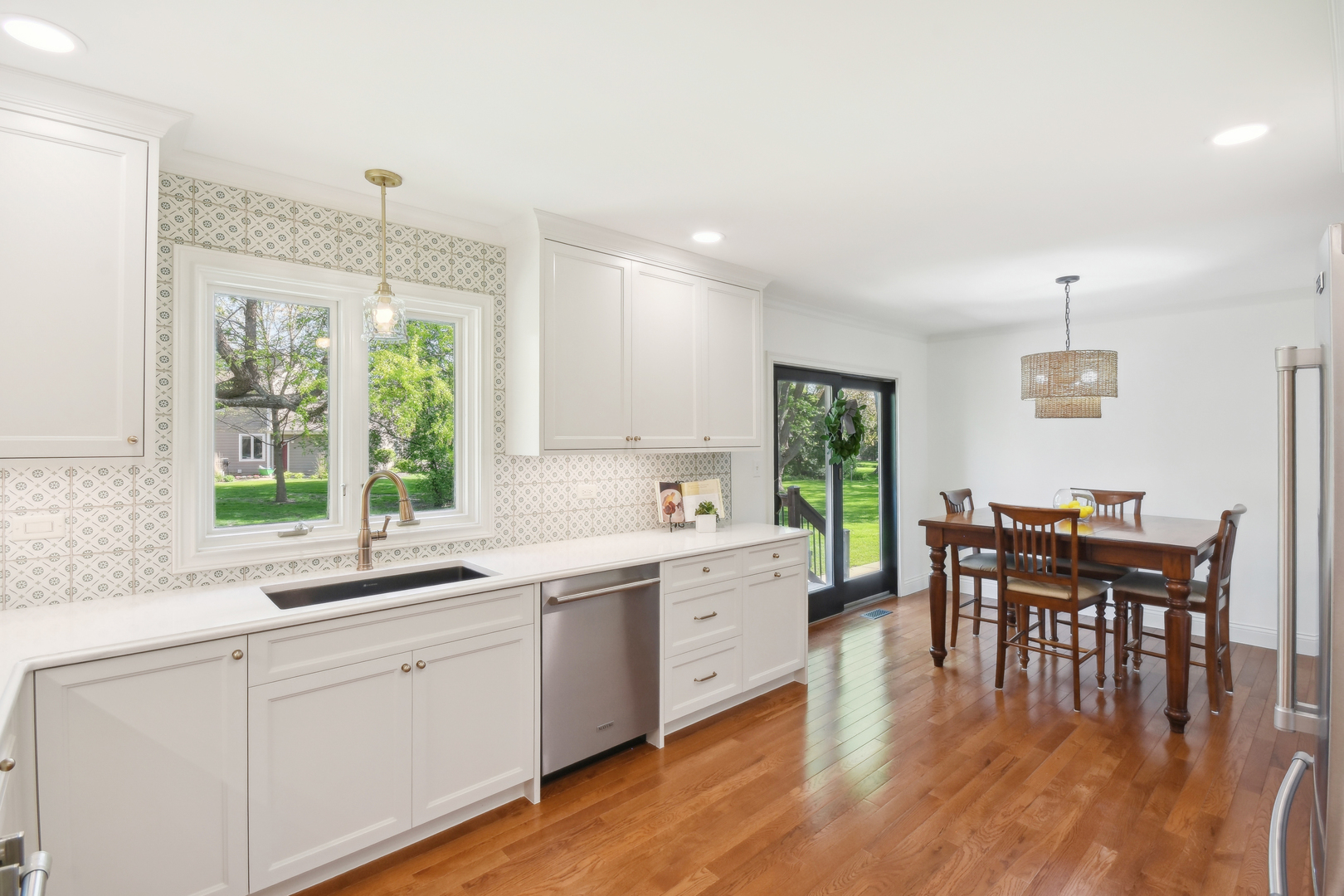 1932 Country Knoll Lane