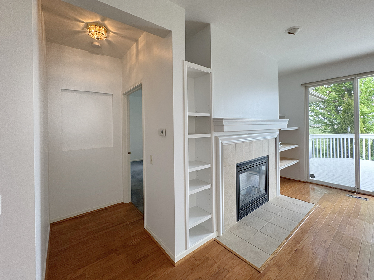 13244 W Essex Lane