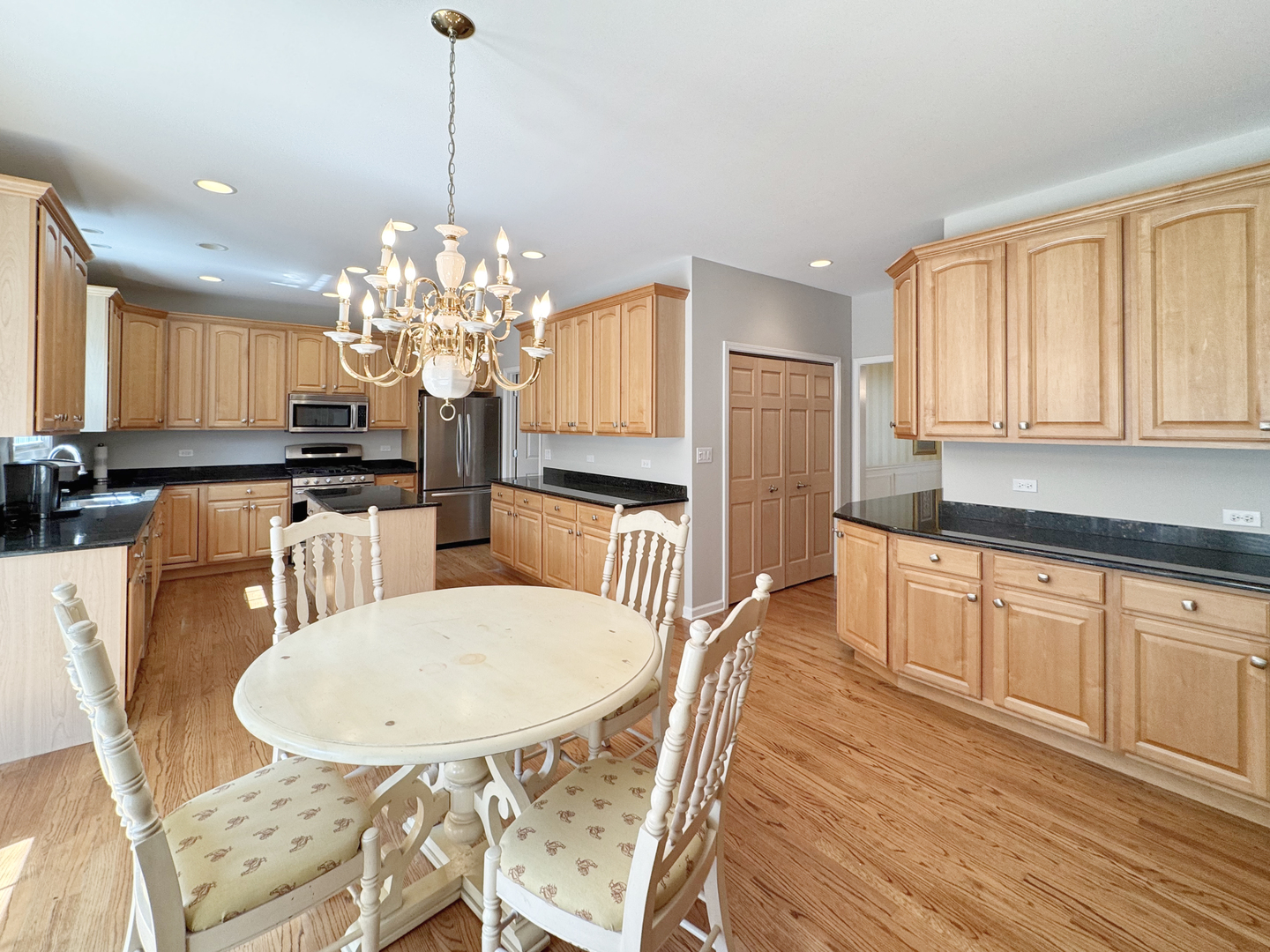 2254 Kings Court