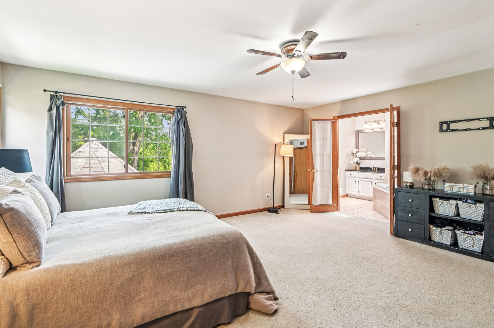 731 ROGER Road