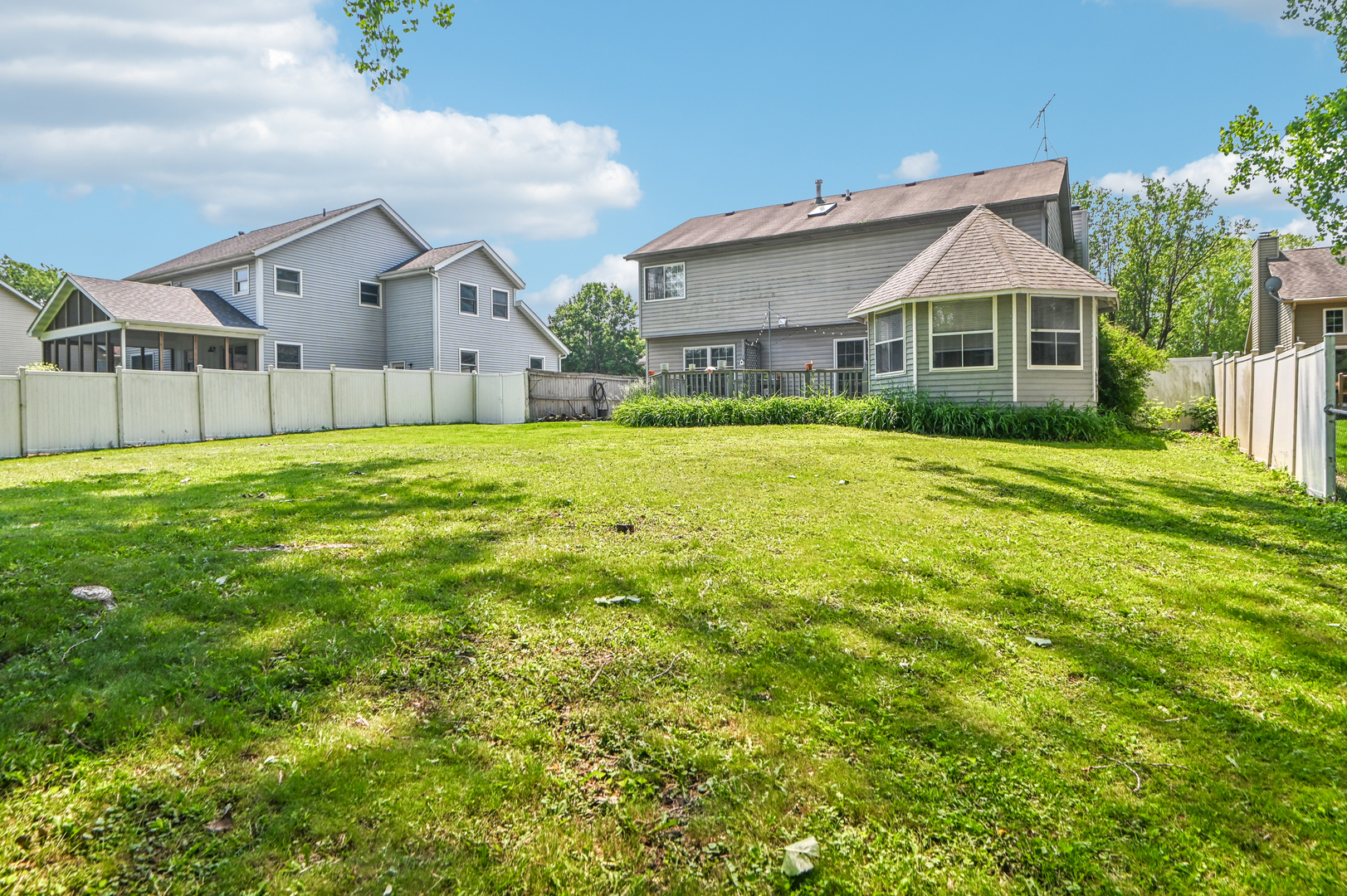 731 ROGER Road