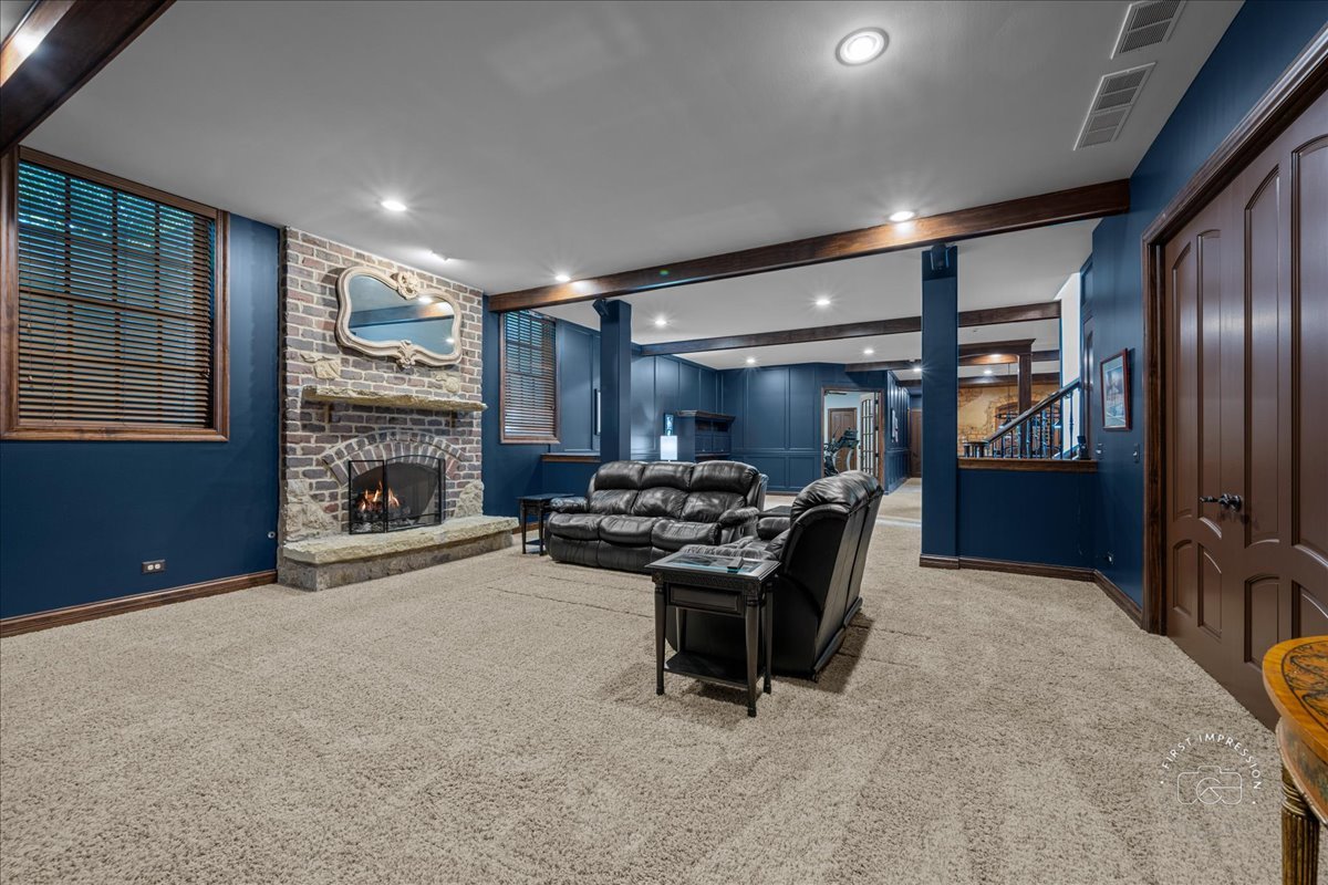 1088 Dunstan Road