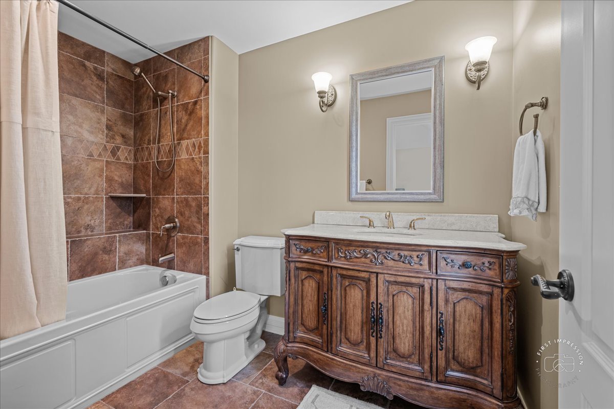 1088 Dunstan Road