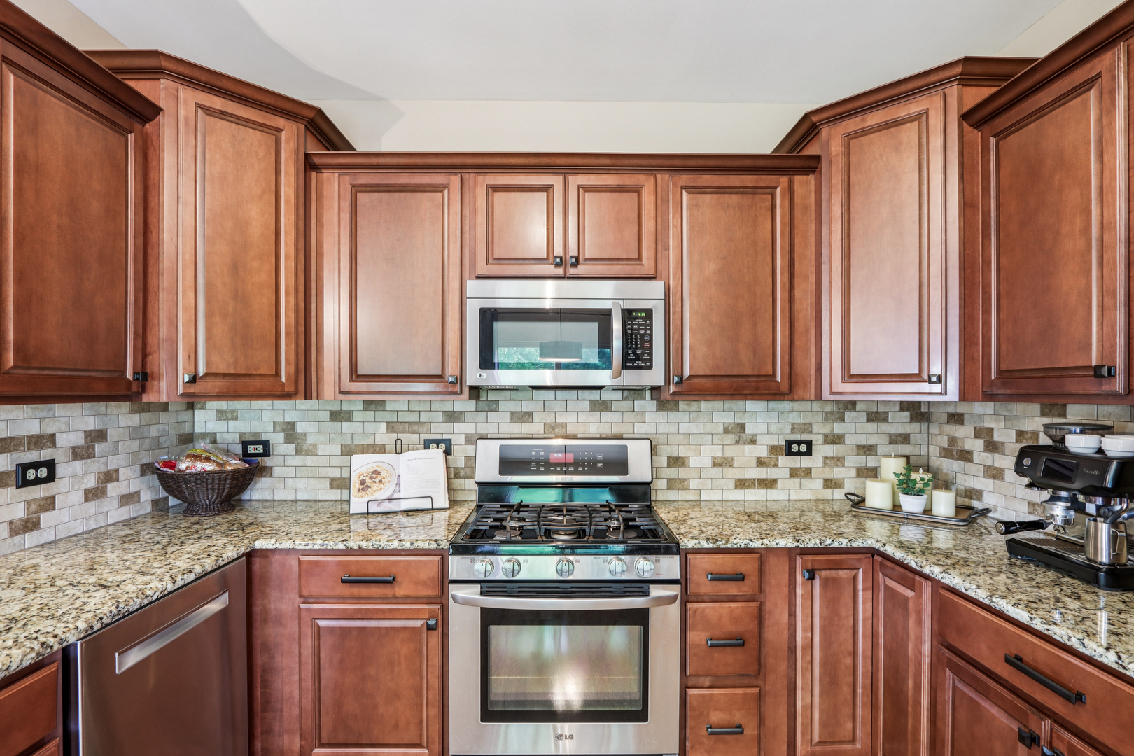 1995 Ridgemore Drive