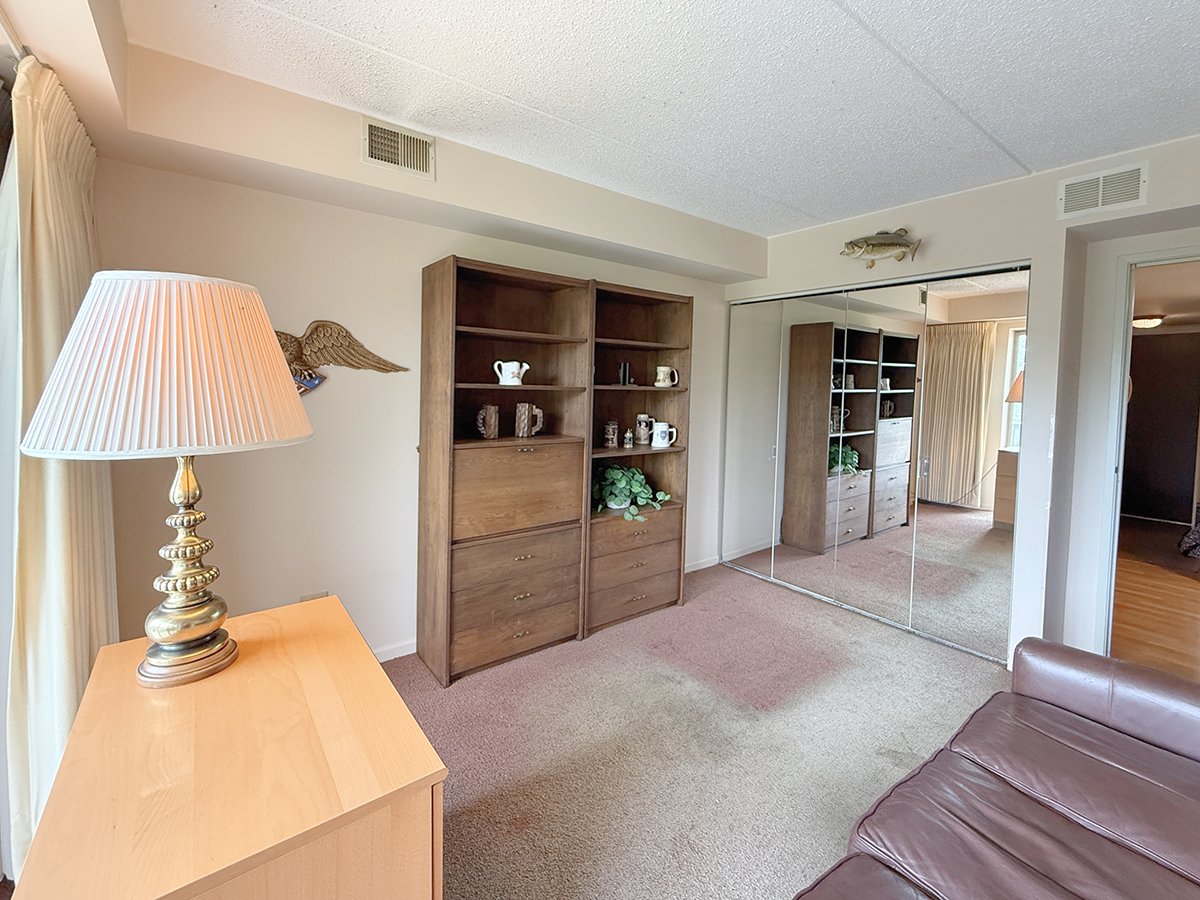 8025 Woodglen Lane Unit: 307
