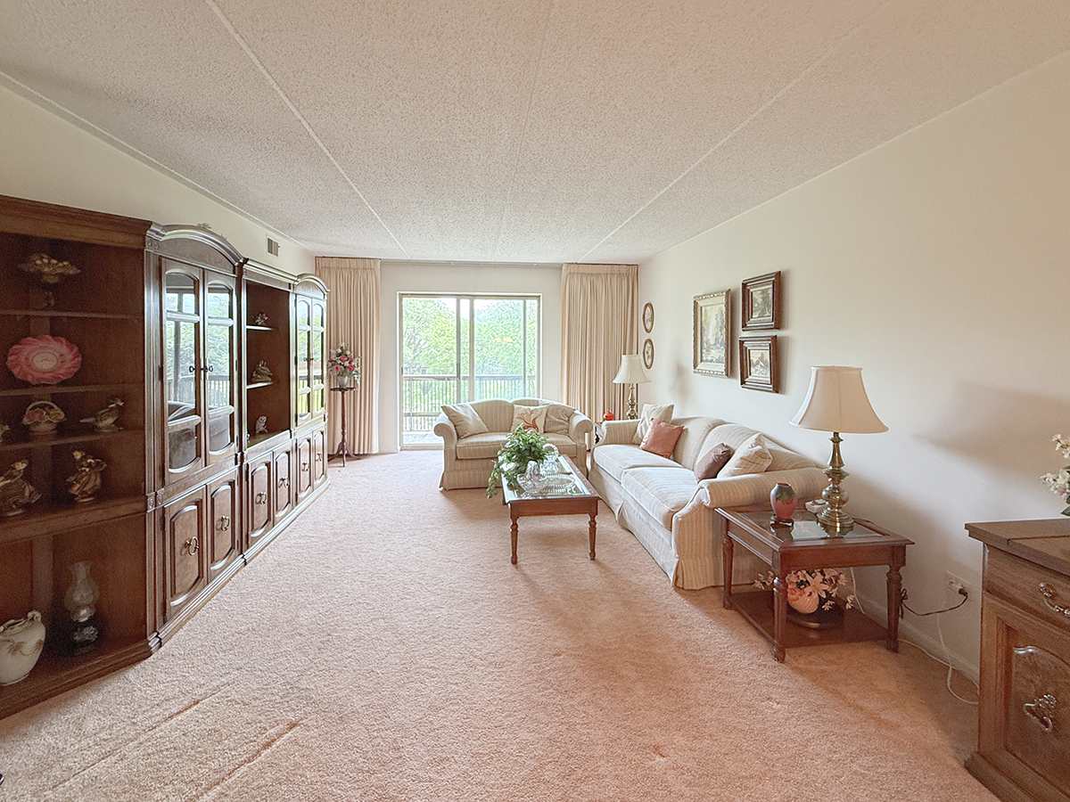 8025 Woodglen Lane Unit: 307