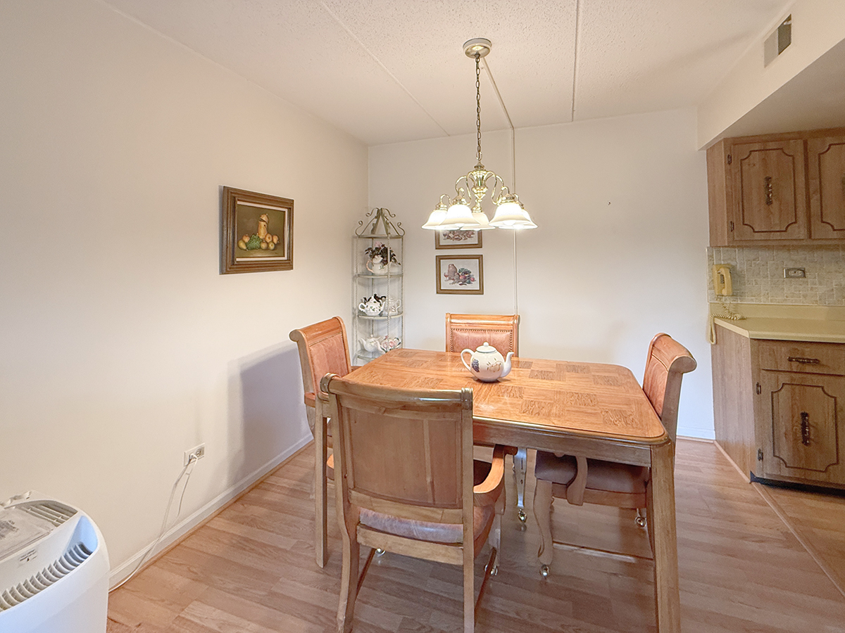 8025 Woodglen Lane Unit: 307