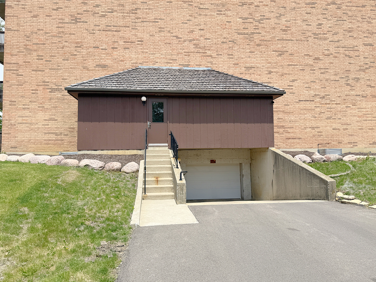 8025 Woodglen Lane Unit: 307