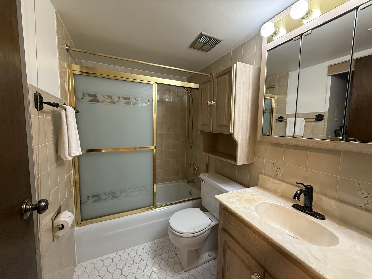 8025 Woodglen Lane Unit: 307