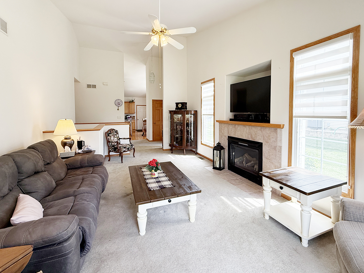 2167 Autumn Lane