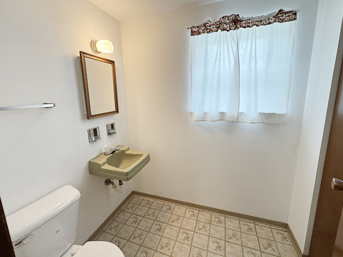 1122 Patricia Court