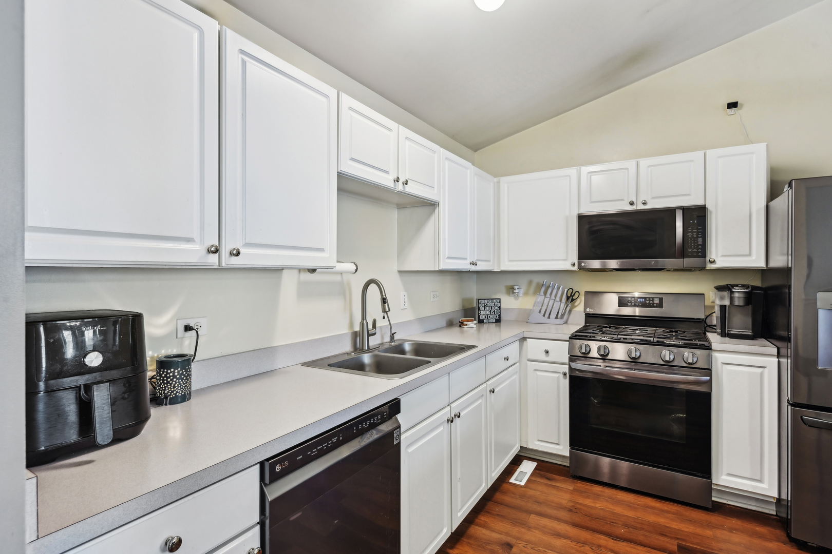 415 Hidden Creek Lane Unit: 415