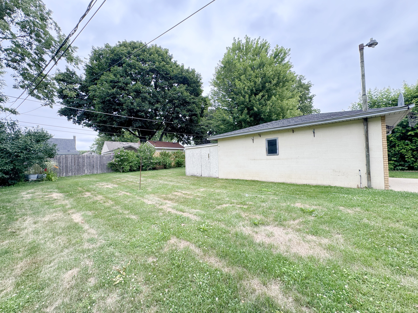 598 Oakhill Road