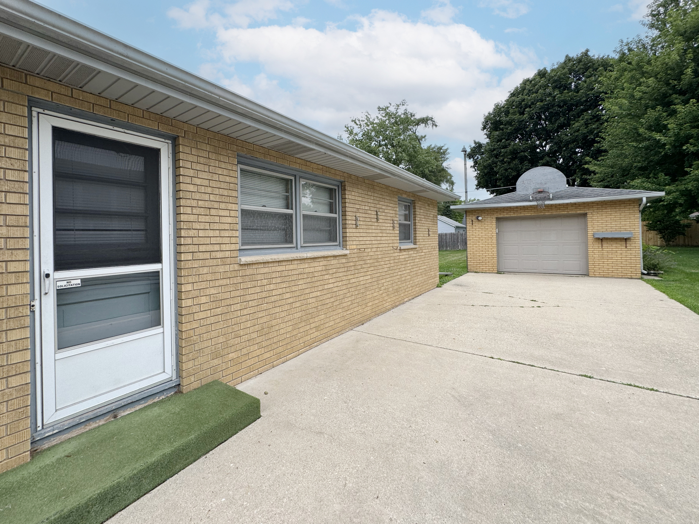 598 Oakhill Road