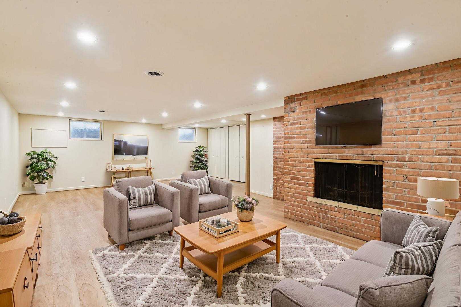 205 Sherwood Road