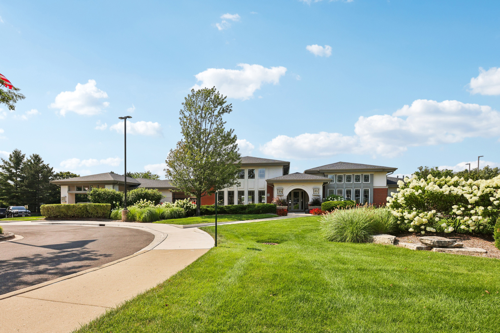 2193 W Thornwood Drive