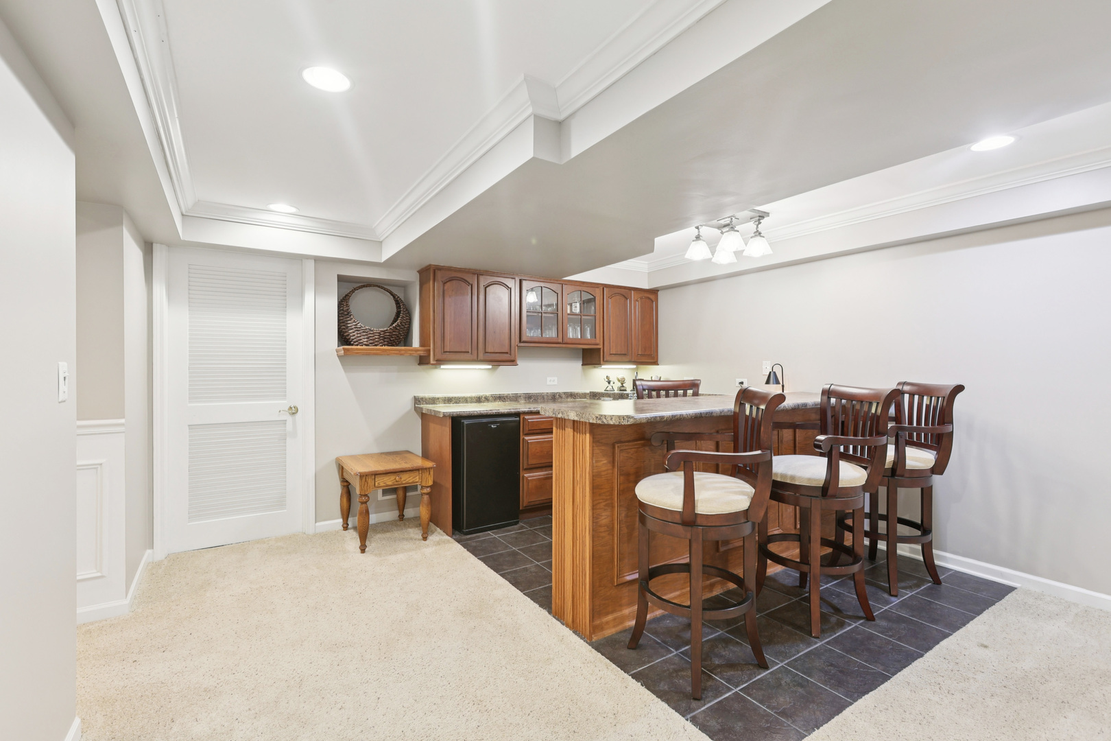 2193 W Thornwood Drive