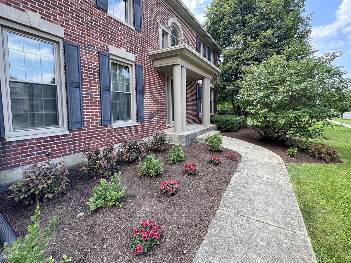 2193 W Thornwood Drive