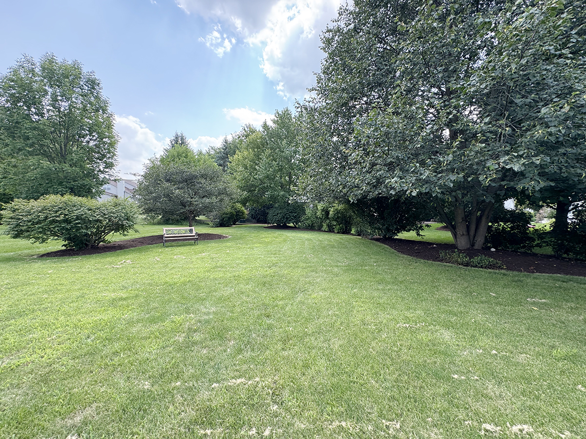 2193 W Thornwood Drive