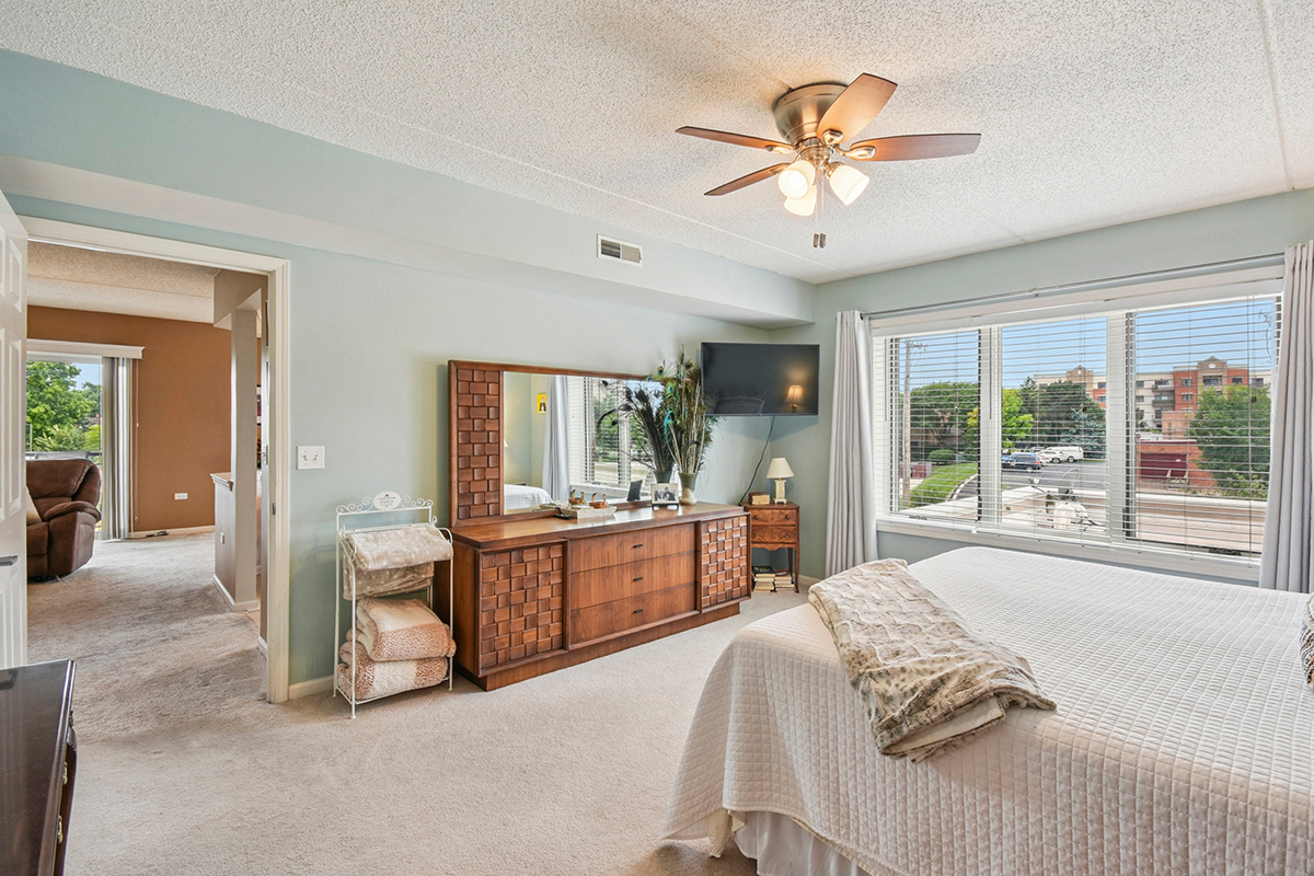 225 Main Street Unit: 205
