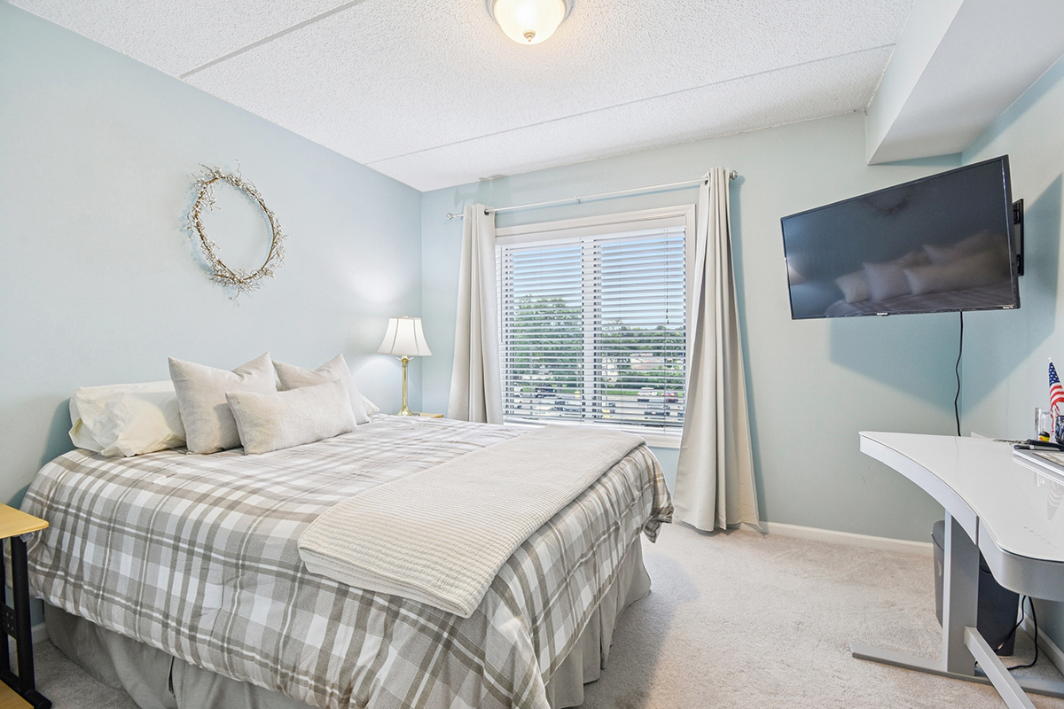 225 Main Street Unit: 205