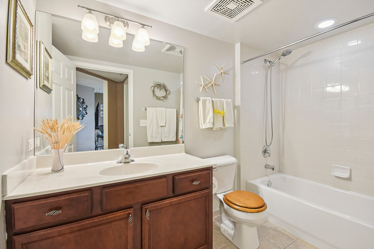 225 Main Street Unit: 205