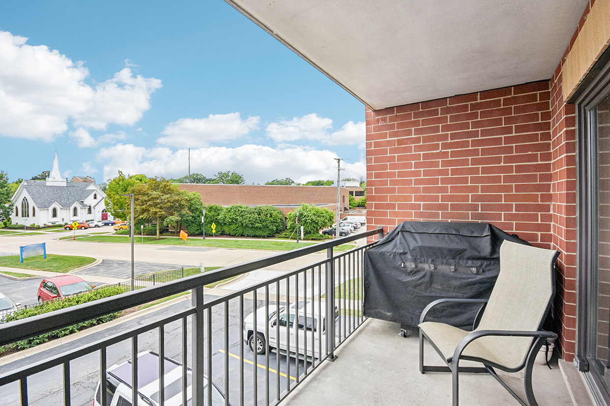 225 Main Street Unit: 205