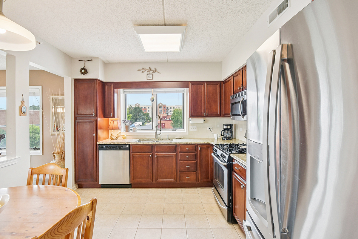 225 Main Street Unit: 205
