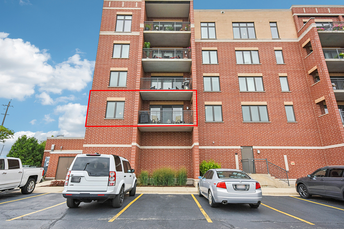 225 Main Street Unit: 205