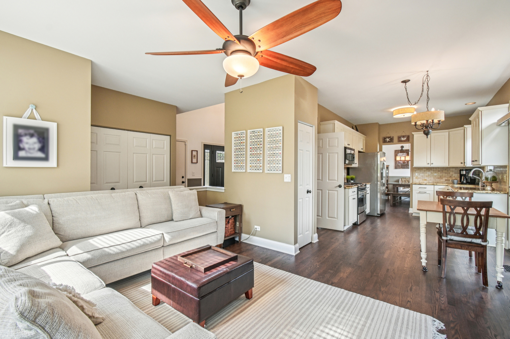 6109 Dunroven Lakes Court