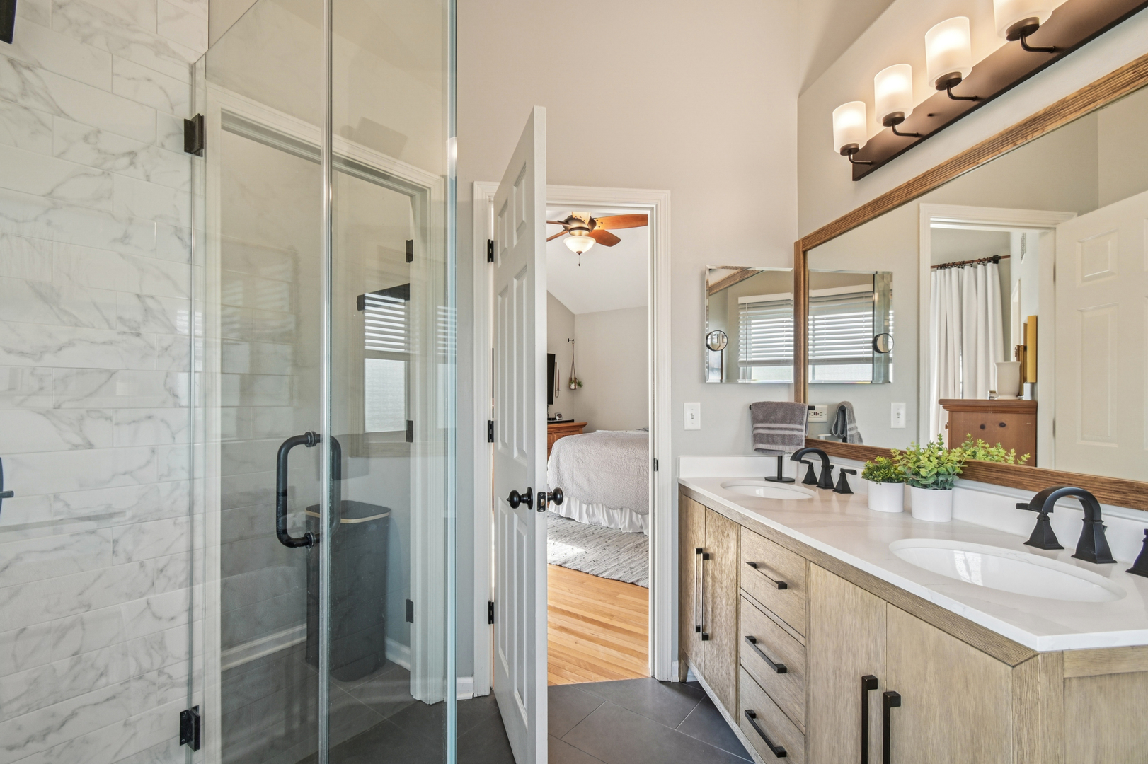 6109 Dunroven Lakes Court